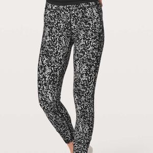 Brand New Lululemon "IN MOVEMENT 7/8 TIGHT" -  Size 6